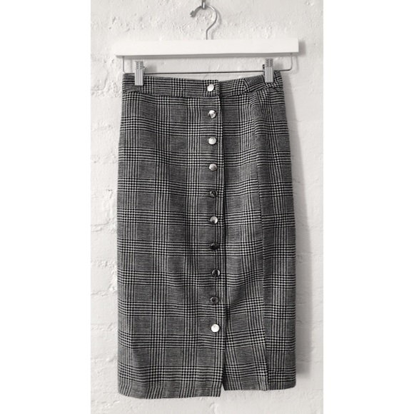 Primark plaid skirt  W/ Silver button hardware - Picture 1 of 4
